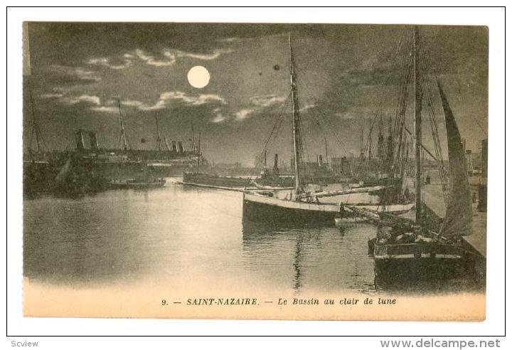 Saint-Nazaire , France , 00-10s ; Le Bassin au clair de lune
