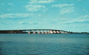 Vintage Postcard Beautiful View Multi-Million Dollar Causeway Fort Frances MN