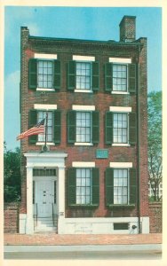 St Louis Missouri Eugene Field House WB Postcard Unused