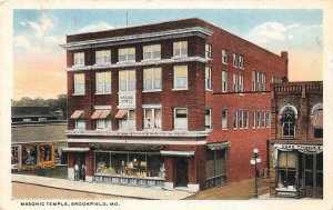 G82/ Brookfield Missouri Postcard 1916 Masonic Temple Store