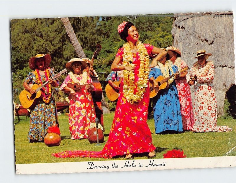 Postcard Dancing the Hula in Hawaii USA