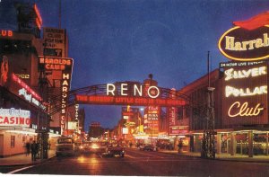 Postcard View of Famous Reno Arch & Virginia Street, Reno, NV.   aa6