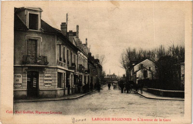 CPA LAROCHE - MIGENNES - L'Avenue de la Gare (358502)