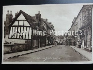 Worcestershire DROITWICH SPA High Street shows S HARRIS & SON & CHEMIST Old PC