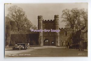 Ju691a - Battle Abbey Gateway , Sussex , Judges postcard 145