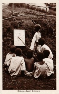 PC CPA GABON, LECON DE LECTURE, Vintage Postcard (b21783)