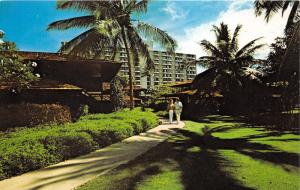 Maui Hawaii~Kaanapali Beach~Royal Lahaina Resort~1960s Postcard