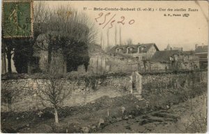 CPA Brie-Comte-Robert Une des vieilles Tours FRANCE (1101110)