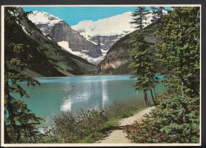 Canada Postcard - Lake Louise and The Victoria Glacier    B2934