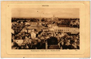 CPA TROYES Panorama pris de la Madeleine (723104)