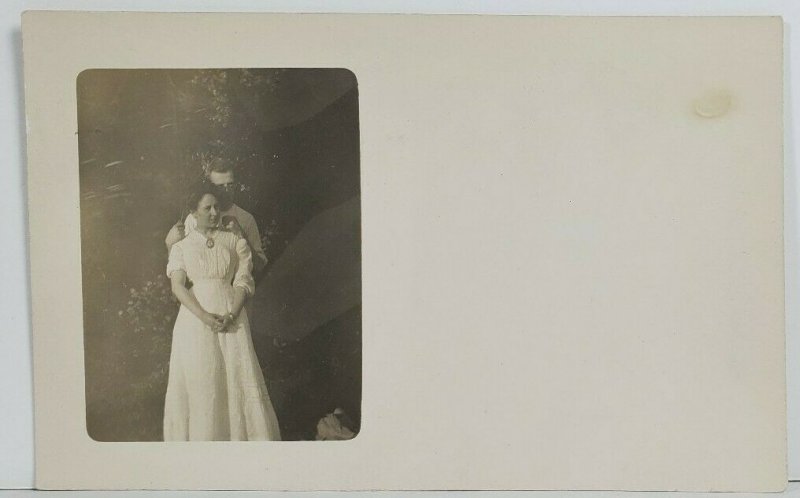 Rppc Sweet Victorian Era Young People Posing for the Camera Postcard O18