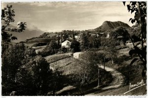 CPA Env. de La ROCHETTE L'Arrivée a Prelles et le Mont de l'Huile (723749)