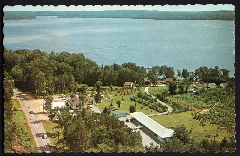 Ontario MINDEN The Clansman Motel & Cottages Hwy 35 on Boshkung Lake 1950s-1970s