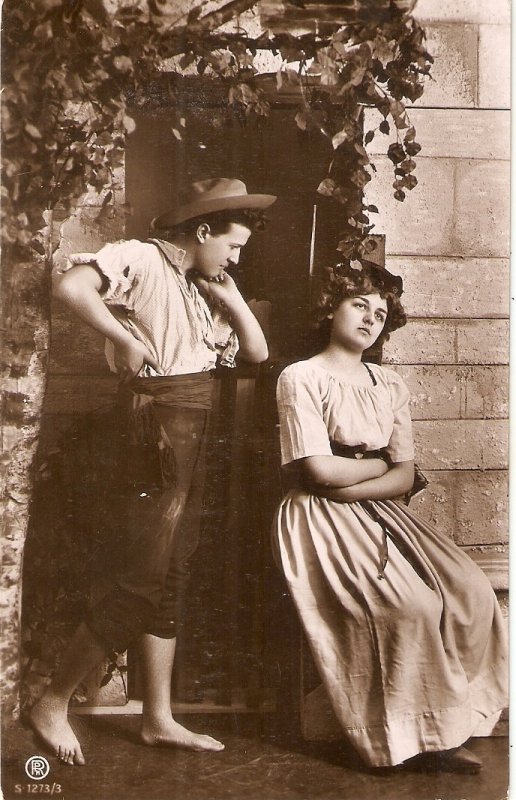 Couple. Romance Old vintageGerman postcard