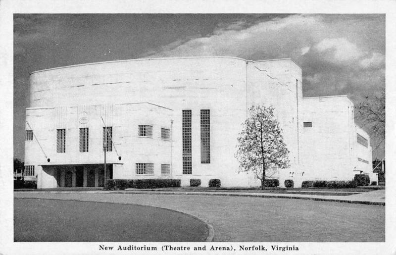 Norfolk Virginia view of New Auditorium theatre and arena vintage pc ZA440459