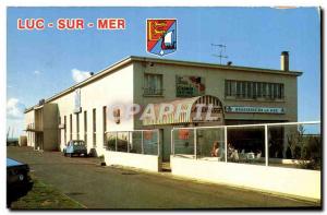 Postcard Moderne Brasserie Luc sur Mer sea