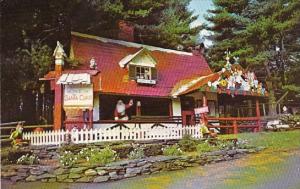 Vermont Putney Santa's Land