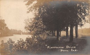 J54/ Peru Indiana RPPC Postcard c1910 Riverview Drive Shore 299