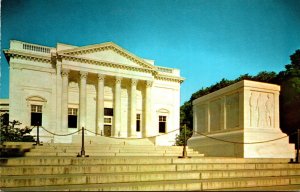 Virginia Arlington Amphitheatre and Tomb Of The Unknown Soldiers