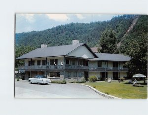 Postcard Whaley Motel Gatlinburg Tennessee USA