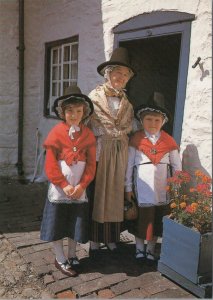 Fashion Postcard - Children Wearing Welsh National Costume Ref.RR18428