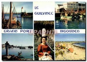 Postcard Modern Guilvinec Port criee the beach and a girl bigouden Folklore suit