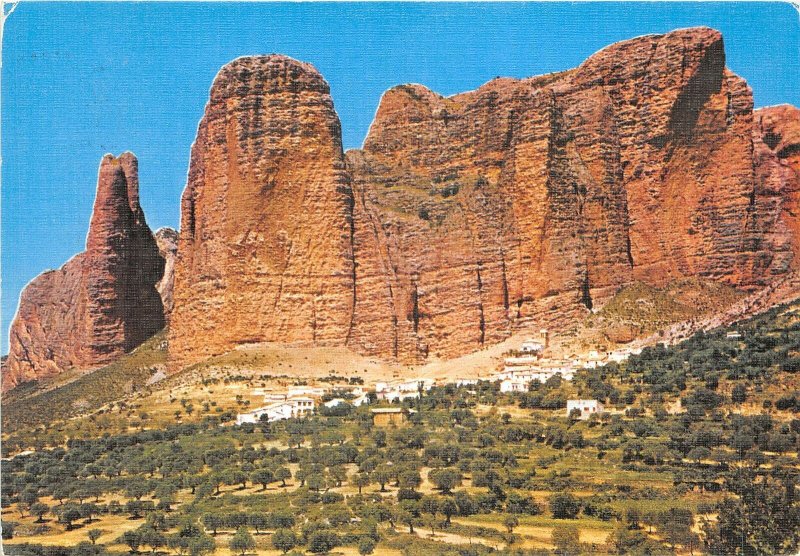 BT16848 Riglos vista general con los mollos huesca   spain