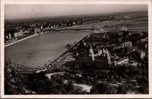 Hungary Budapest Latkep a Szent Gellert Gyogyfurdovel Vintage RPPC 09.68