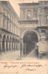 B105506 Italy Bologna Portico della Chiesa di S. Giacomo Maggiore