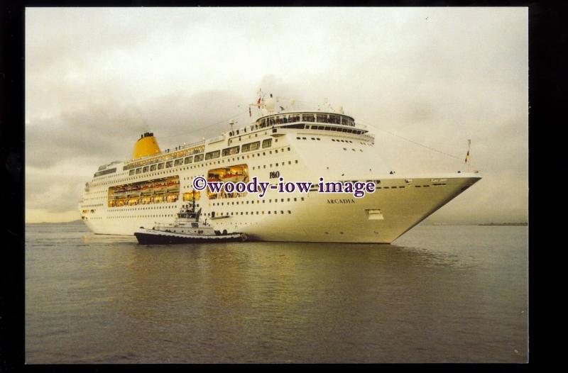 SIM0335 -  P&O Liner - Arcadia , built 1989 ex Star Princess - postcard