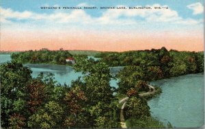 postcard Burlington, Wisconsin - Weygand's Peninsula Resort, Browns Lake