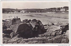 RP, La Plage De Trestraou A Maree Basse, Perros-Guirec (Côtes-d'Armor), Fran...