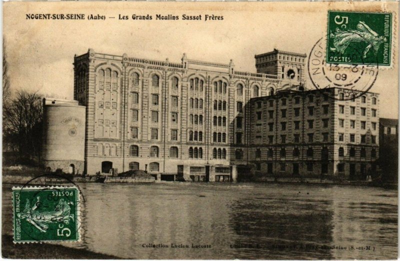 CPA NOGENT-sur-SEINE - Les grands MOULINS Sassot Freres (71632)