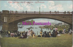 Nottinghamshire Postcard - Nottingham, Trent Bridges During Holidays  RS37507