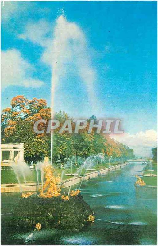 Postcard Modern Petrodvarets Pool of the Great Waterfall The Samson Fountain