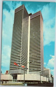 postcard Montreal - Royal Bank of Canada Building