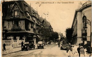 CPA Calvados DEAUVILLE Rue Gontaut-Biron (982056)