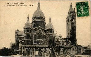 CPA Paris 18e Le Sacré Coeur et la Basilique (284765)