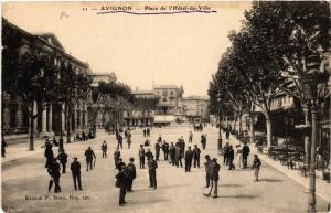 CPA AVIGNON - Place de l'Hotel-de-Ville (511573)