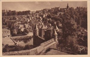 Fraance Fougeres Le Chateau et la ville Haute