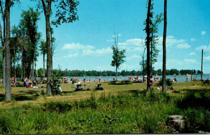 Canada Ontario Lake Simcoe Innispil Park