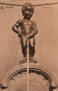 Brussels Belgium, Manneken Pis., Naked little boy Urinating, Fountain, Postcard