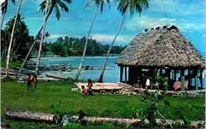 Samoa the Samoan Fale (house) Vintage Postcard C195