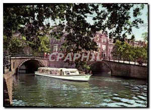 Postcard Modern Amsterdam Gracht med Rondvaarboot