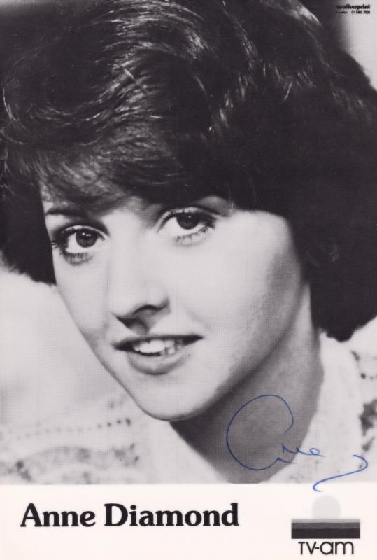 Anne Diamond  Vintage Breakfast TV AM Hand Signed Cast Card Photo