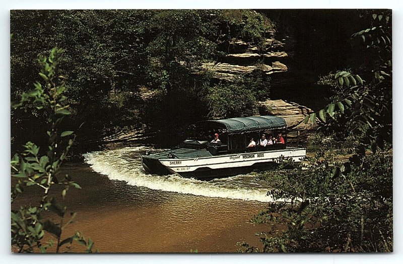 VINTAGE WISCONSIN DUCK AMPHIBIOUS BOAT DELL CREEK ADVERTISING POSTCARD P235