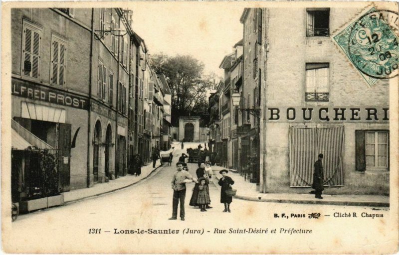 CPA Lons le Saunier- Rue Saint Desire et Prefecture FRANCE- (1044297)