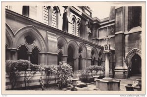 RP, American Cathedral, Church Of The Holy Trinity, The Cloister Garden, Pari...