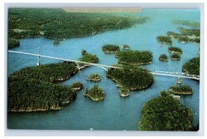 Vintage Thousand Islands, New York. Postcard F143E