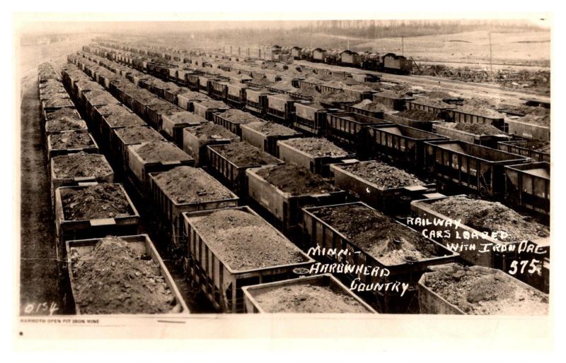  Minnesota Arrowhead , Mammoth Mine Ore Cars filled Iron ore  , RPC